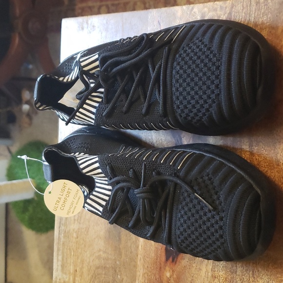 Danskin Women's Energy Lace Up Pull On Washable Sneakers - Picture 3 of 15